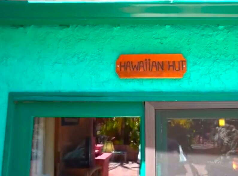 More Photos Of 22942 Crespi St, Woodland Hills Specialty For Sale