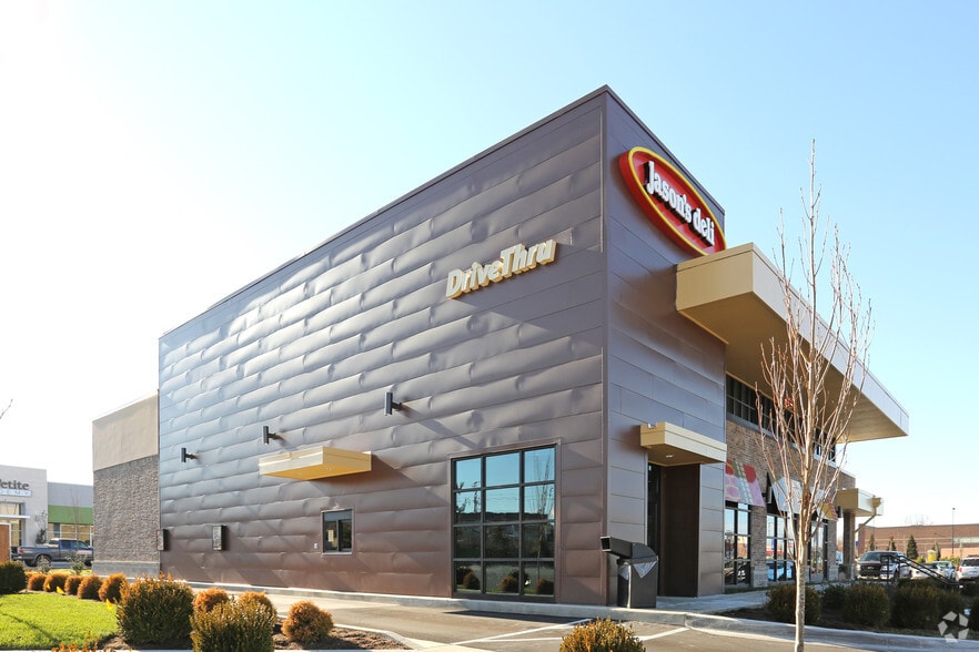 More Photos Of 134 Malabu Dr, Lexington General Retail For Sale