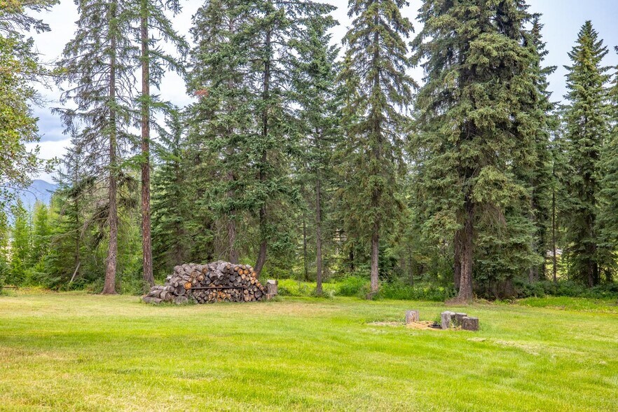 More Photos Of 5879 Us Highway 93 S, Whitefish Multifamily For Sale