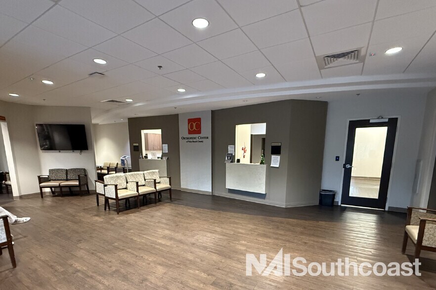 More Photos Of 1221 S State Road 7, Wellington Medical For Lease