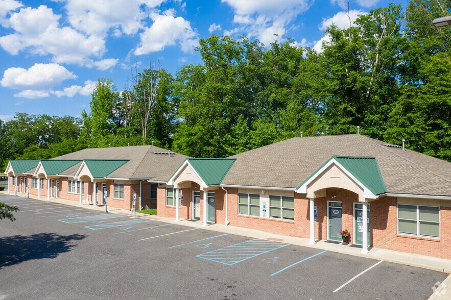 More Photos Of 2055-2059 Briggs Rd, Mount Laurel Medical For Lease