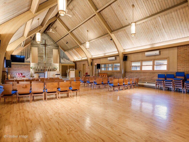 More Photos Of 9000 Kildare Ave, Skokie Specialty For Sale