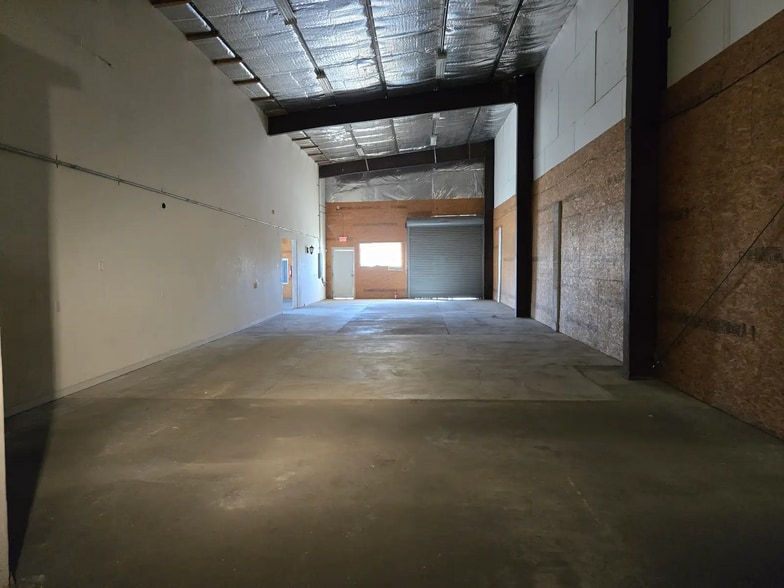 More Photos Of 6916-6918 Cochiti Rd, Albuquerque Warehouse For Sale