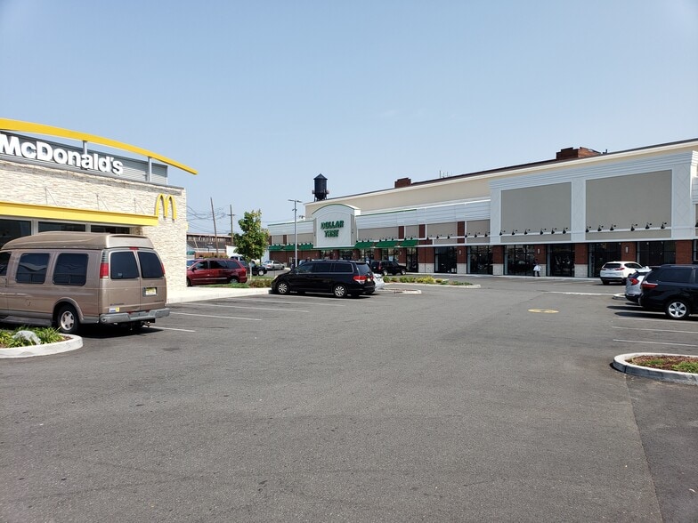 More Photos Of 90 Dayton Ave, Passaic Warehouse For Lease