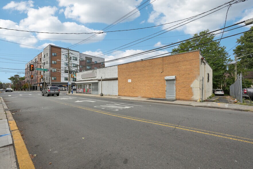 More Photos Of 721-731 Chancellor ave, Irvington Storefront For Sale