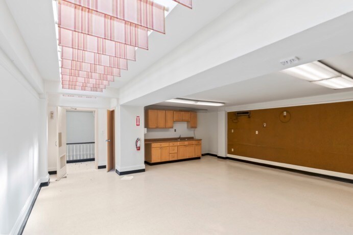 More Photos Of 2411 Santa Clara Ave, Alameda General Retail For Sale