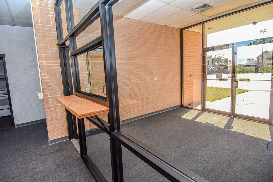 More Photos Of 16 Jackson St, Zebulon Light Distribution For Sale