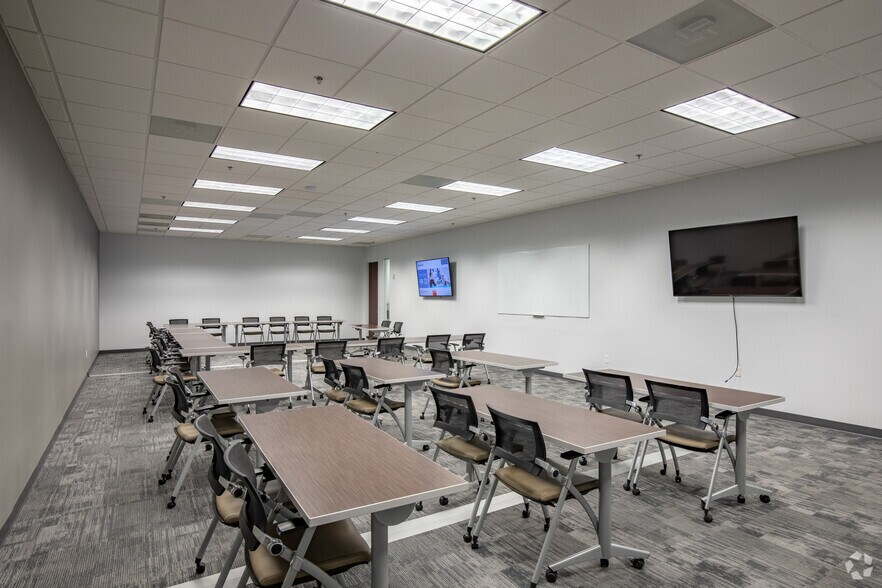 More Photos Of 3780 Mansell Rd, Alpharetta Unknown For Lease