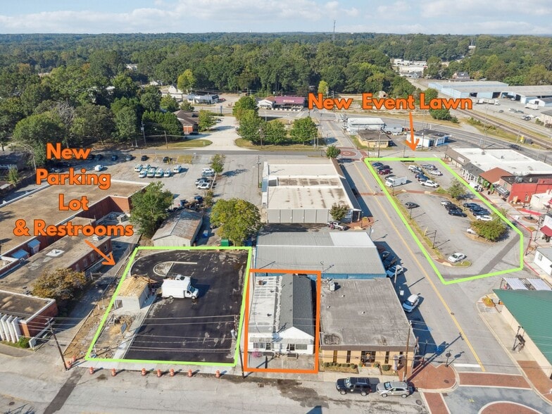 More Photos Of 5866 Love St, Austell Storefront For Sale