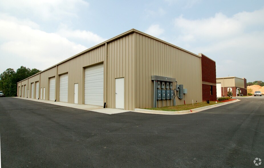 More Photos Of 1070 Van Buren Ave, Indian Trail Light Manufacturing For Lease