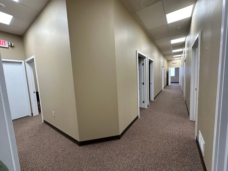 More Photos Of 17 McKean Ave, Charleroi Medical For Lease