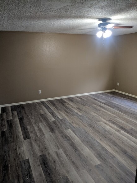 More Photos Of 401 Pinchback Rd, Beaumont Apartments For Sale