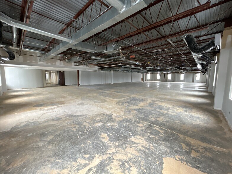 More Photos Of 5794 Widewaters Pky, De Witt Medical For Lease