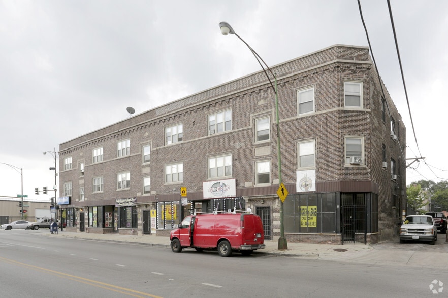 More Photos Of 518 S Laramie Ave, Chicago Apartments For Lease