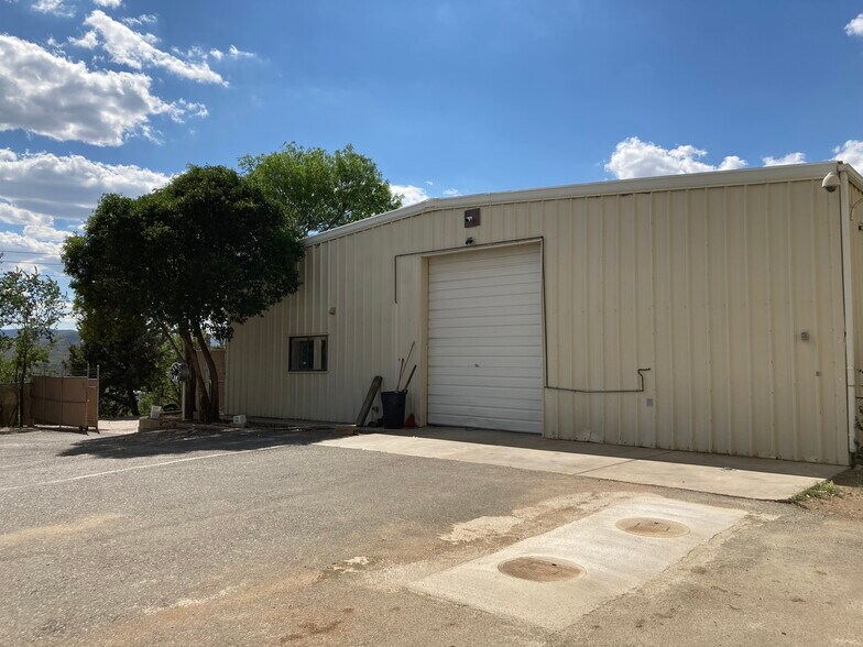 More Photos Of 2601 N Lake Valley Rd, Prescott Valley Warehouse For Lease