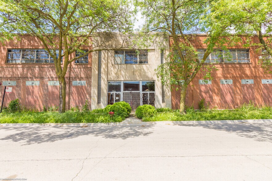 More Photos Of 4230 W Drummond Pl, Chicago Manufacturing For Sale