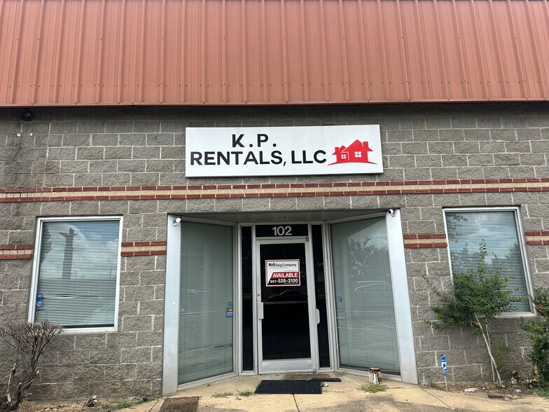 More Photos Of 4200 Lamar Ave, Memphis Warehouse For Lease