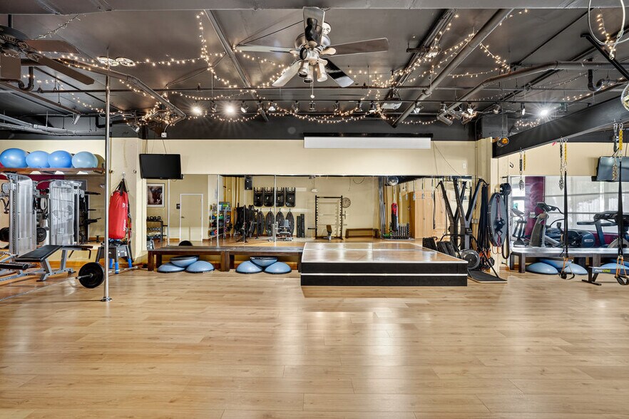 More Photos Of 115 Magnolia Ave, Daytona Beach Flex For Sale