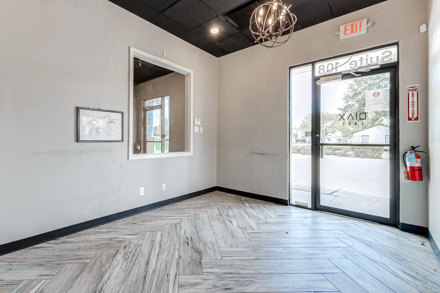 More Photos Of 1101 Alma St, Tomball Medical For Lease