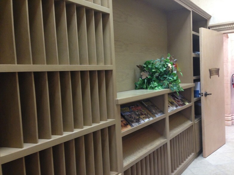 More Photos Of 5974 Silver Springs Dr, El Paso Office For Lease