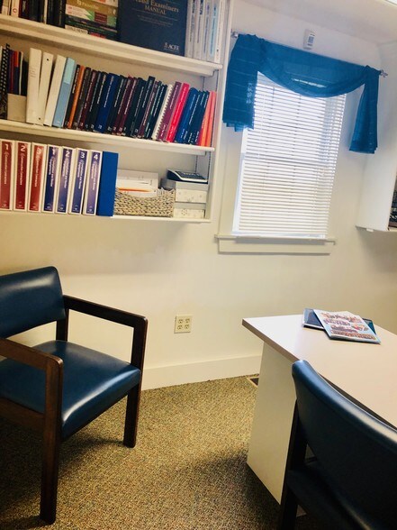 More Photos Of 4 Fort Hill Rd, Groton Office For Sale
