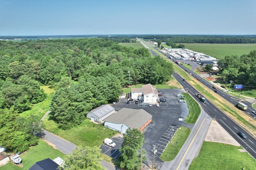 More Photos Of 7 Cicada Ln, Milford Office For Sale