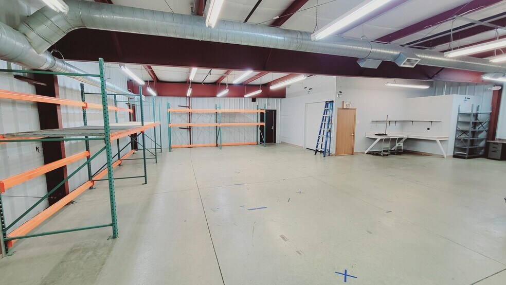 More Photos Of 550 Goodrich Rd, Bellevue Light Distribution For Sale