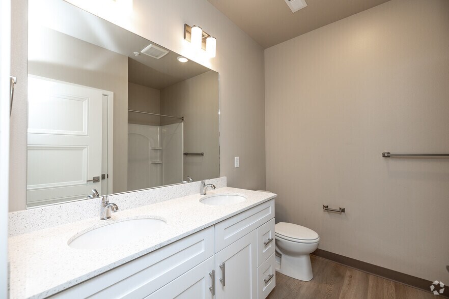 More Photos Of 1163 Baltic Ave, Tiffin Apartments For Lease