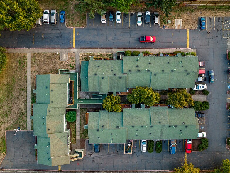 More Photos Of 125 Gateway Blvd, Cottage Grove Apartments For Sale