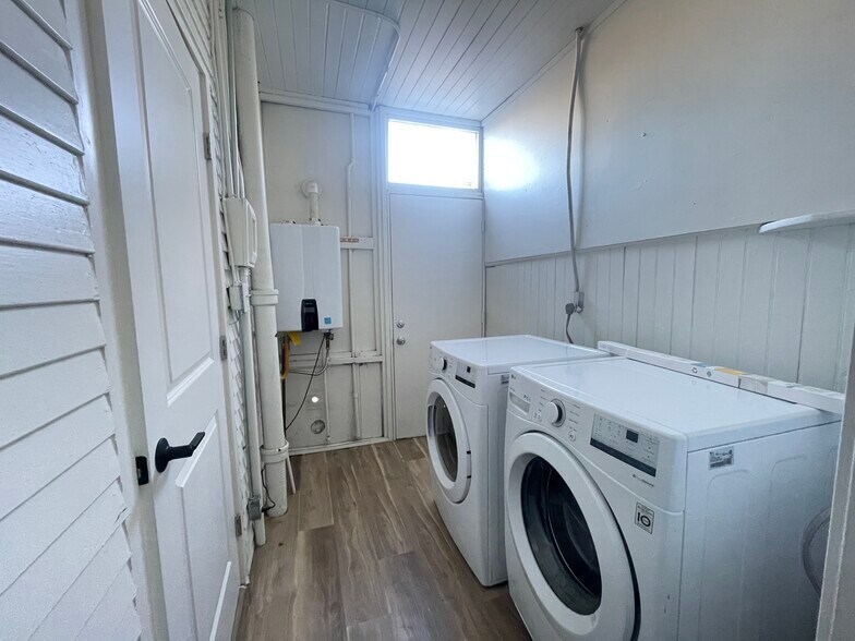 More Photos Of 620 14th St, Sacramento Apartments For Sale