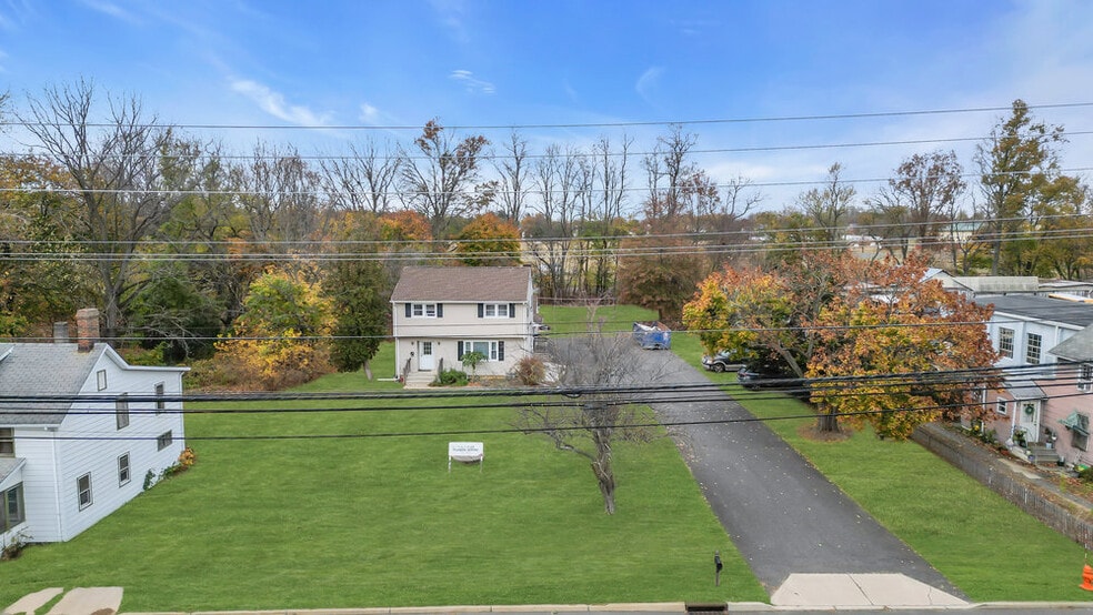 More Photos Of 369 W Main St, Freehold Office Residential For Sale