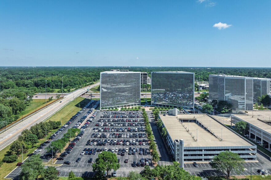 More Photos Of 8770 W Bryn Mawr Ave, Chicago Office For Lease