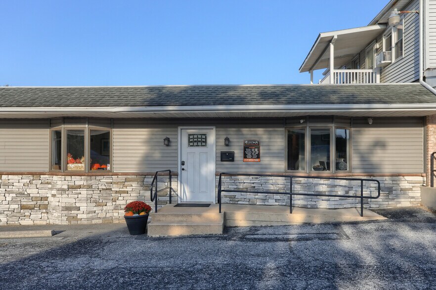 More Photos Of 2234 Cumberland St, Lebanon Storefront Retail Residential For Sale