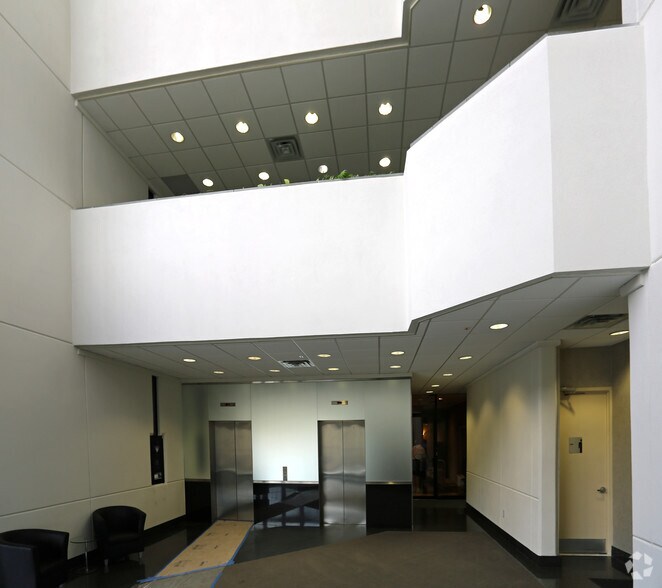 More Photos Of 20 Crossways Park Dr N, Woodbury Office For Lease