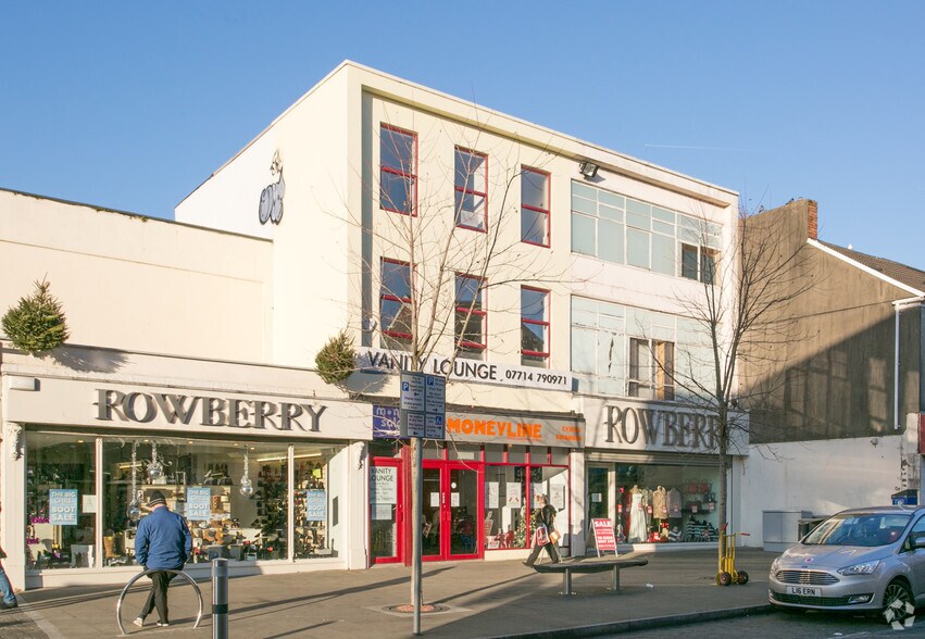 More Photos Of 225 Oxford St, Swansea Storefront For Lease