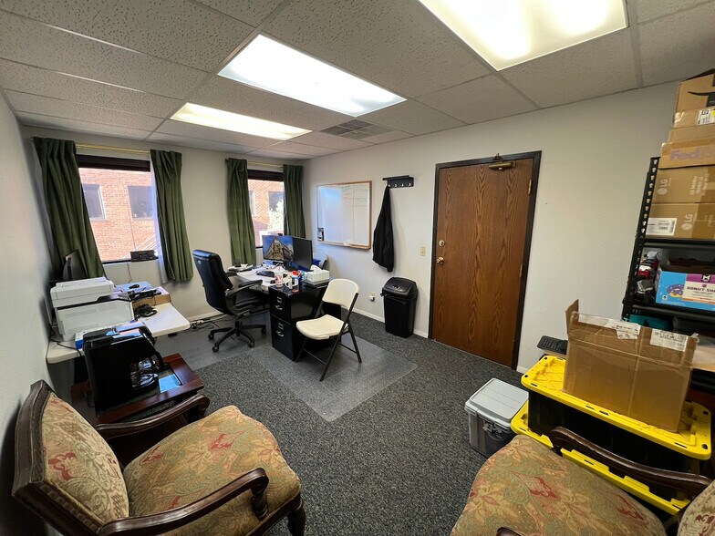 More Photos Of 19029 E Plaza Dr, Parker Unknown For Lease