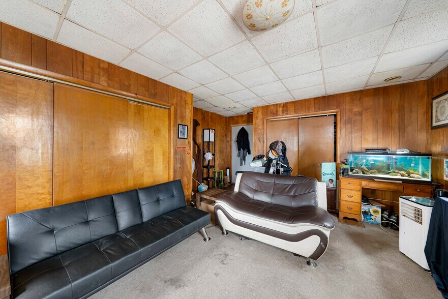 More Photos Of 46 Marion St, Port Reading Restaurant For Sale