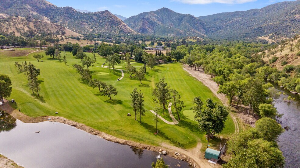 More Photos Of 41117 Sierra Dr, Three Rivers Golf Course Driving Range For Sale