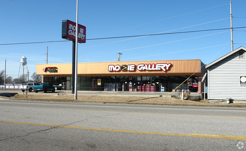 More Photos Of 104-108 N Mill St, Pryor Unknown For Lease