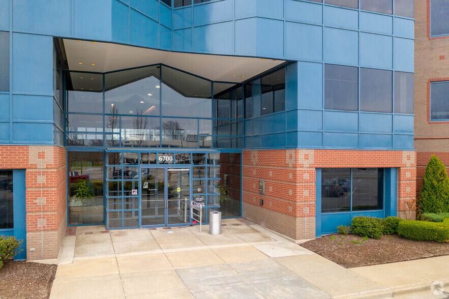 More Photos Of 6700 Antioch Rd, Overland Park Office For Lease