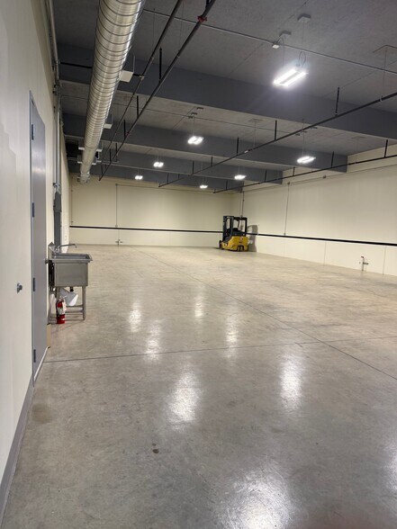 More Photos Of 6101-6151 Pacific St, Rocklin Unknown For Lease