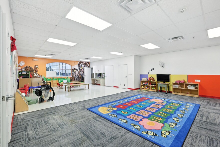 More Photos Of 1700 Cedar Run, Ennis Daycare Center For Sale