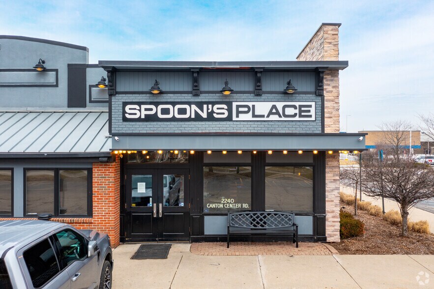 More Photos Of 2240 N Canton Center Rd, Canton Restaurant For Lease