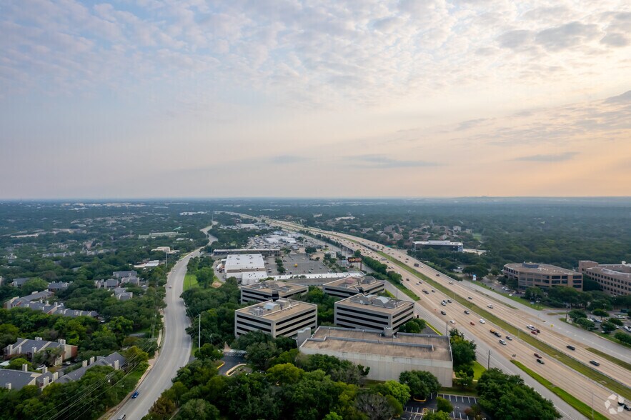 More Photos Of 11044 Research Blvd, Austin Unknown For Lease