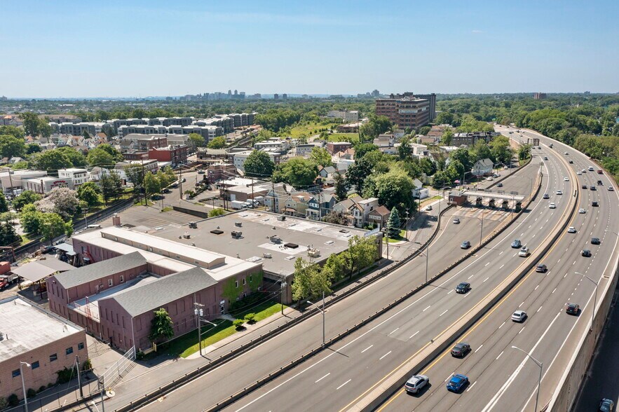 More Photos Of 100-118 John F Kennedy Dr N, Bloomfield Warehouse For Lease