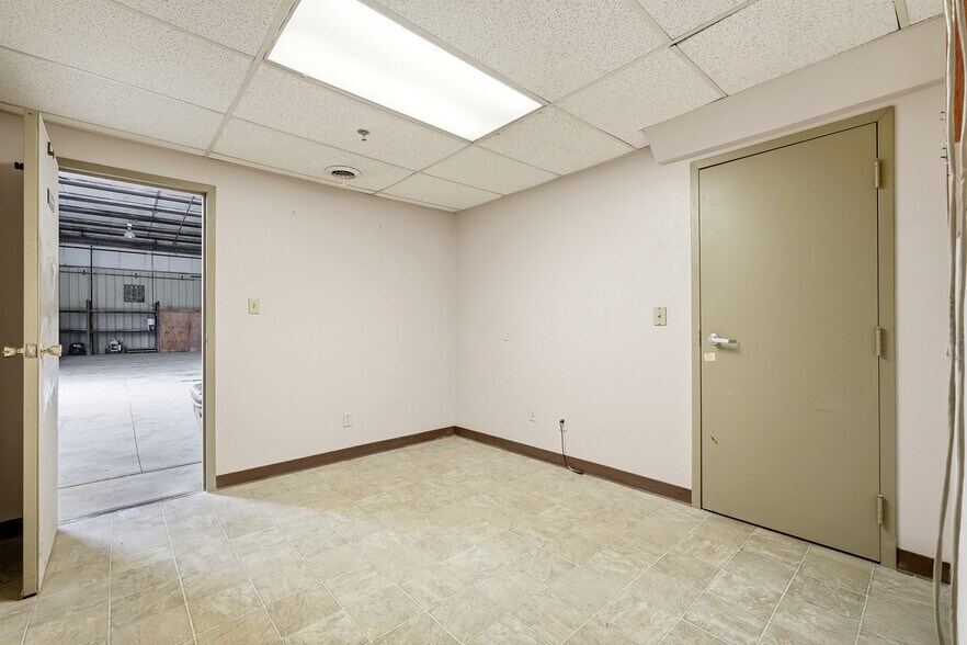 More Photos Of 2489 County Road 1, South Point Warehouse For Sale