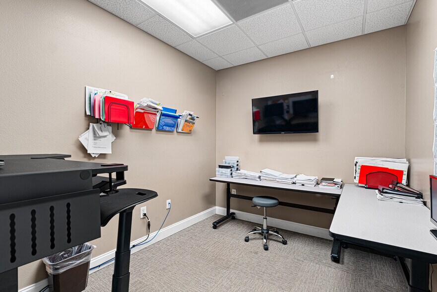 More Photos Of 5001 N Nebraska Ave, Tampa Office For Lease