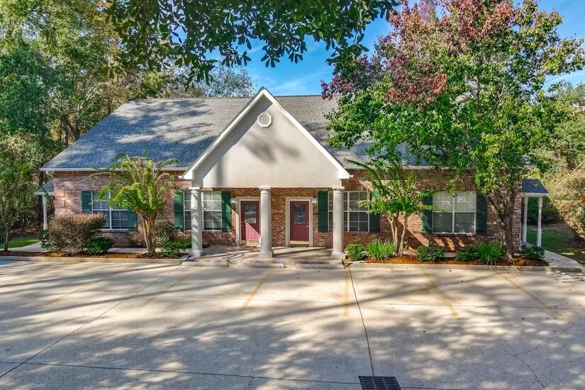 More Photos Of 1330 Park Dr, Mandeville Office Residential For Sale