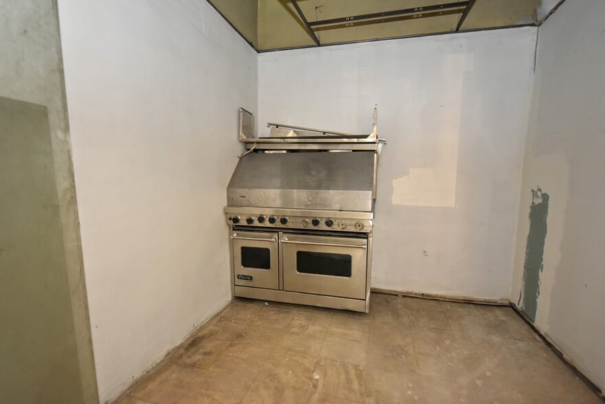 More Photos Of 154 Main St, Butler Storefront Retail Residential For Sale