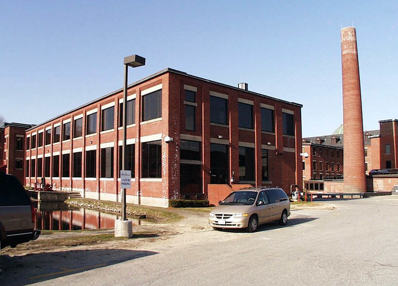 More Photos Of 50 High St, North Andover Research And Development For Lease